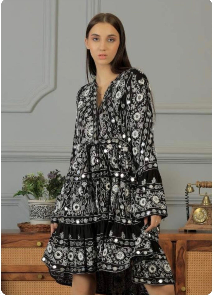 NURIA TUNIC DRESS BLACK/WHITE